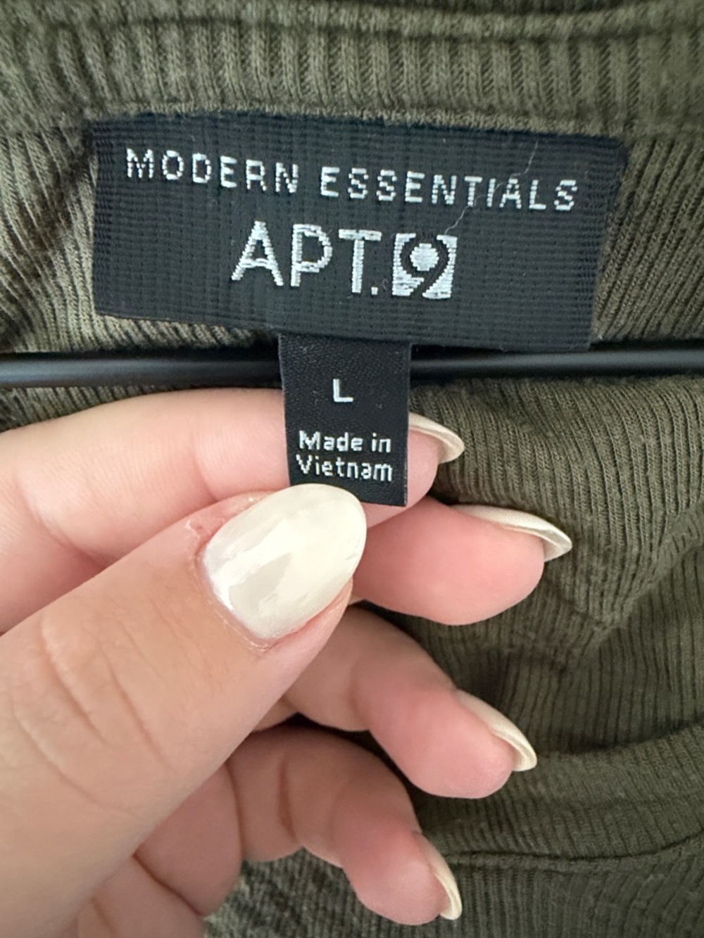 Apt. 9 Olive V-Neck Ribbed Long Sleeve Top - Picture 2 of 2